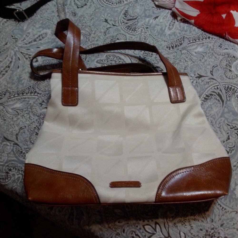 White/Cream shoulder bag